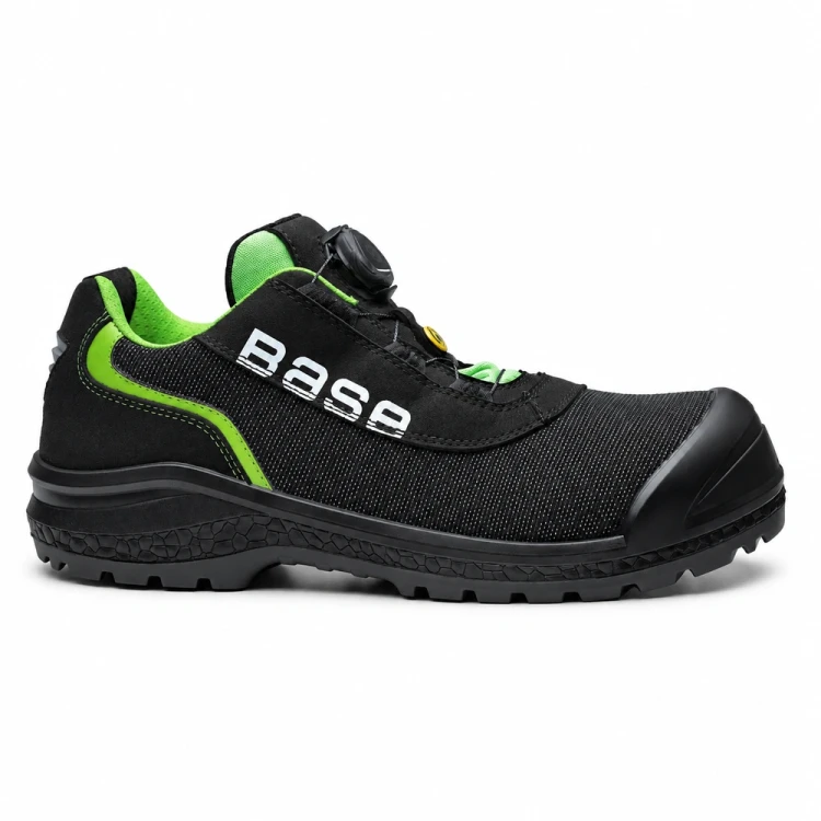 buty-robocze-base-na-bialym-tle-czarno-zielone.webp